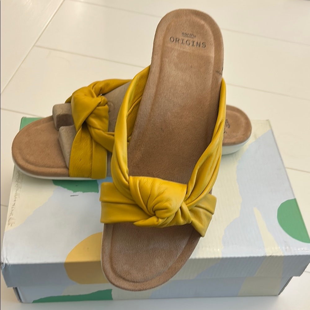 Origins Yellow Sandals with Knotted Design